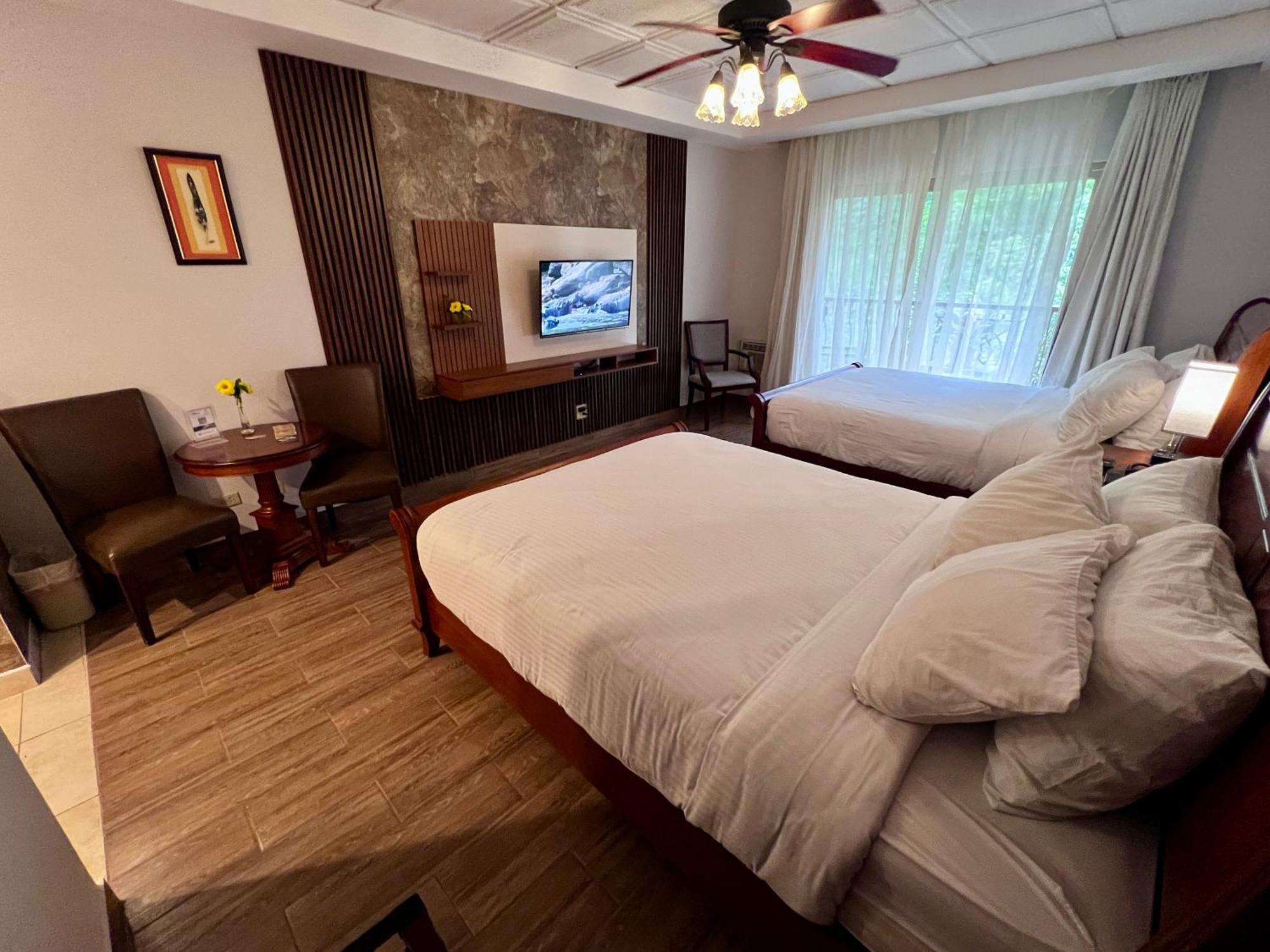 Hotel Valle Del Rio ボケテ エクステリア 写真