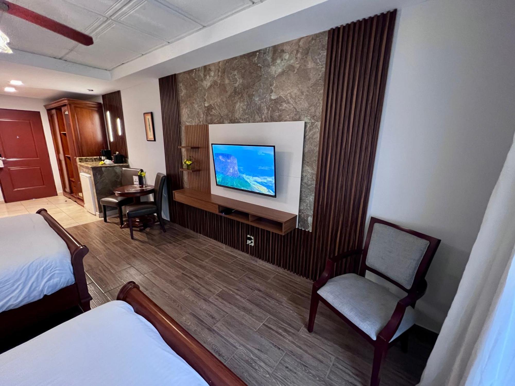 Hotel Valle Del Rio ボケテ エクステリア 写真